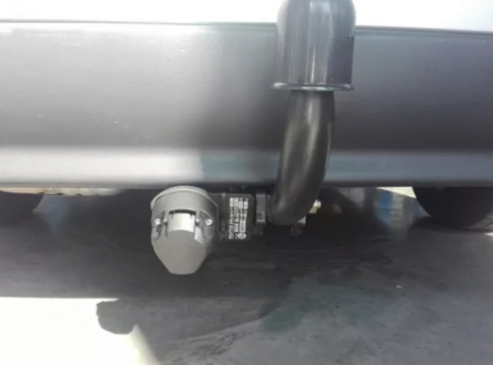 Carlig remorcare Volvo S60 dupa 2000 marca Autohak [3]