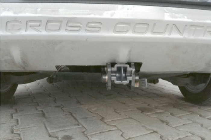 Carlig remorcare Volvo V40 5 usi dupa 2012 demontabil automat cu maneta marca Autohak [7]