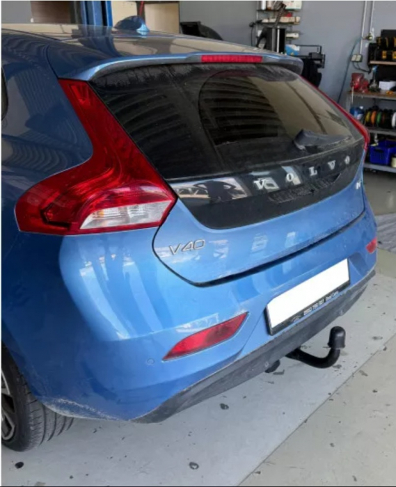 Carlig remorcare Volvo V40 5 usi dupa 2012 demontabil automat vertical marca Autohak [12]