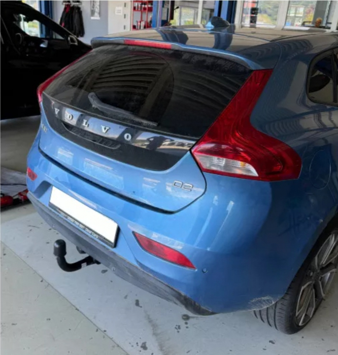 Carlig remorcare Volvo V40 5 usi dupa 2012 demontabil automat vertical marca Autohak [11]