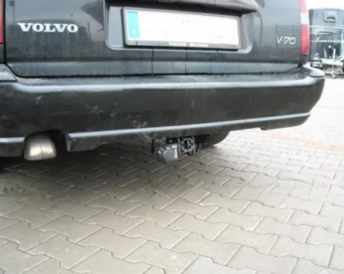 Carlig remorcare Volvo V70 combi 1997 - 2000 demontabil automat cu maneta marca Autohak [8]