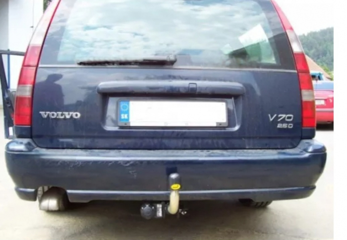 Carlig remorcare Volvo V70 combi 1997 - 2000 demontabil automat cu maneta marca Autohak [6]
