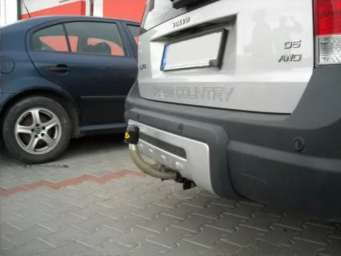 Carlig remorcare Volvo V70 combi 2000 - 2007 demontabil automat cu maneta marca Autohak [8]
