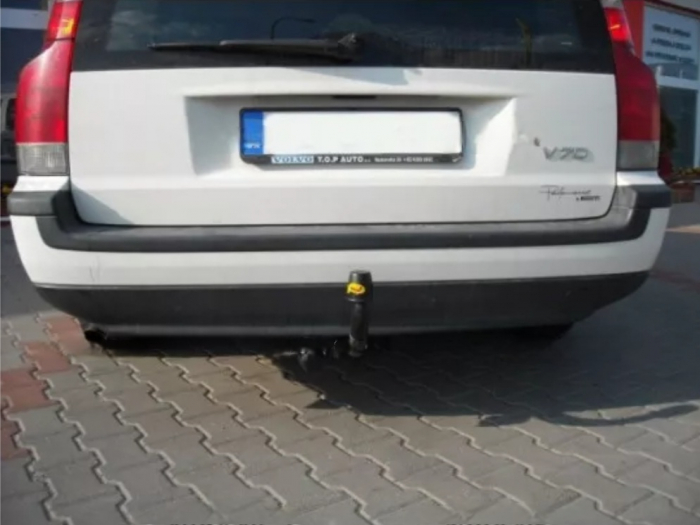 Carlig remorcare Volvo V70 combi 2000 - 2007 marca Autohak [3]