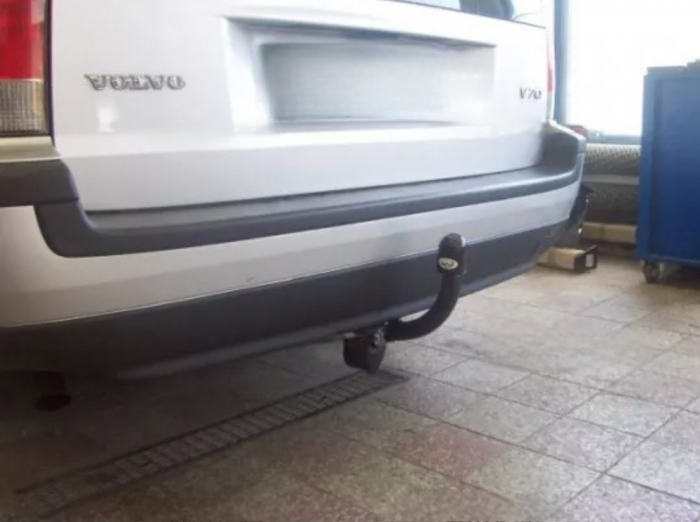 Carlig remorcare Volvo V70 combi 2000 - 2007 marca Autohak [5]