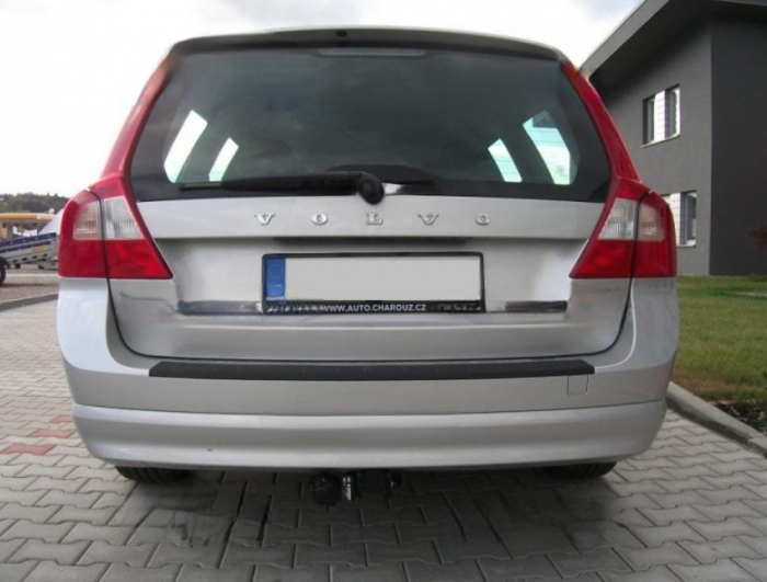 Carlig remorcare Volvo V70 combi dupa 2007 demontabil automat cu maneta marca Autohak [5]