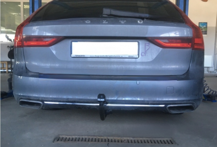 Carlig remorcare Volvo V90 dupa 2016 demontabil automat vertical marca Thule [5]