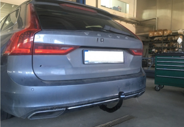 Carlig remorcare Volvo V90 dupa 2016 demontabil automat vertical marca Thule [2]