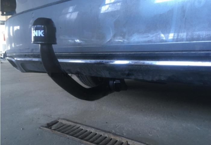 Carlig remorcare Volvo V90 dupa 2016 demontabil automat vertical marca Thule [6]