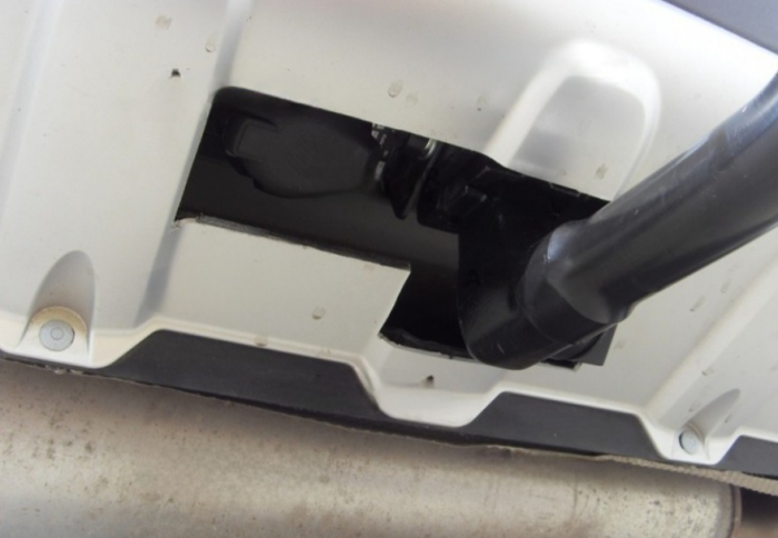 Carlig remorcare Volvo XC60 2008 - 2017 demontabil automat vertical marca Autohak [4]