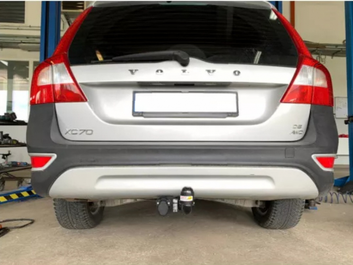 Carlig remorcare Volvo XC70 dupa 2007 marca Autohak [3]