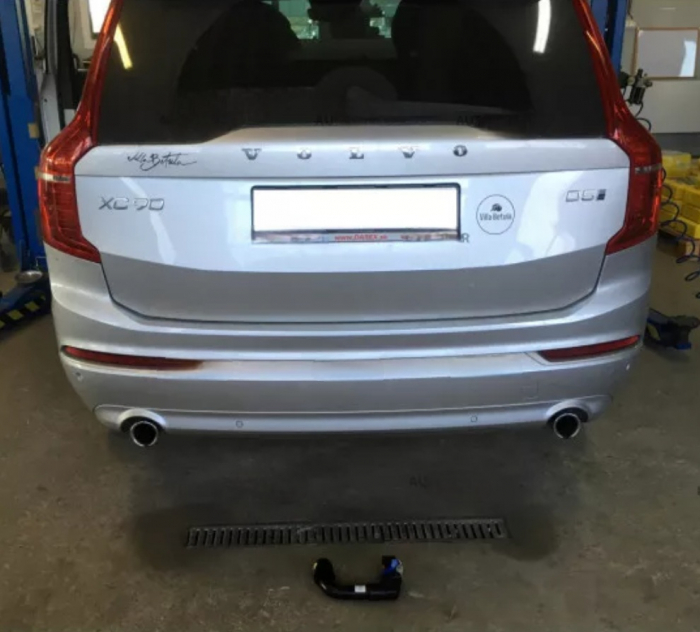 Carlig remorcare Volvo XC90 dupa 05/2015 demontabil automat vertical marca Autohak [8]