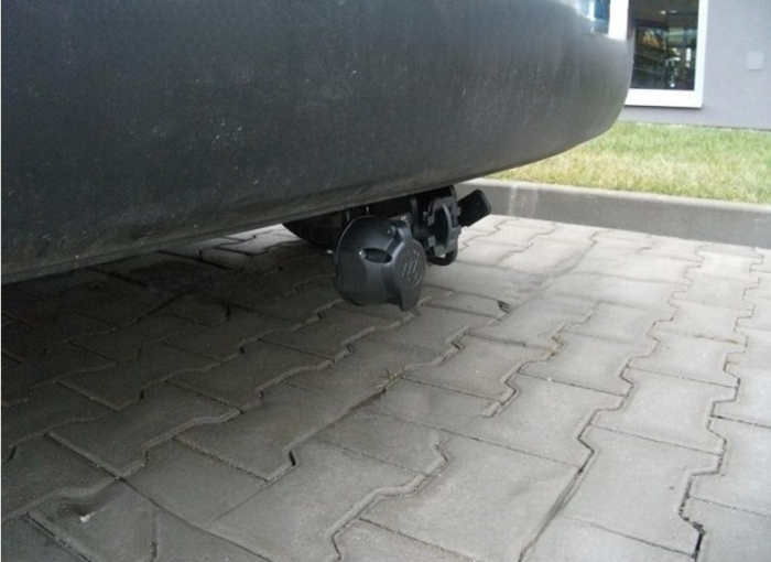 Carlig remorcare VW Caddy 2004 - 2015 demontabil automat cu maneta marca Autohak [5]