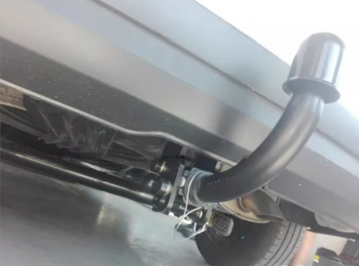 Carlig remorcare VW Caddy 2015 - 2020 demontabil automat cu maneta marca Autohak [5]
