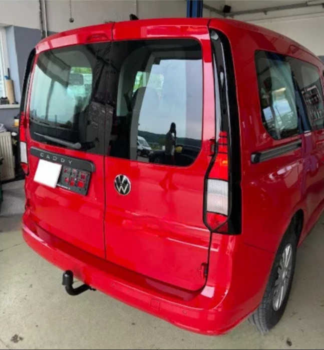 Carlig remorcare VW Caddy fabricat dupa 2020 marca Autohak [3]