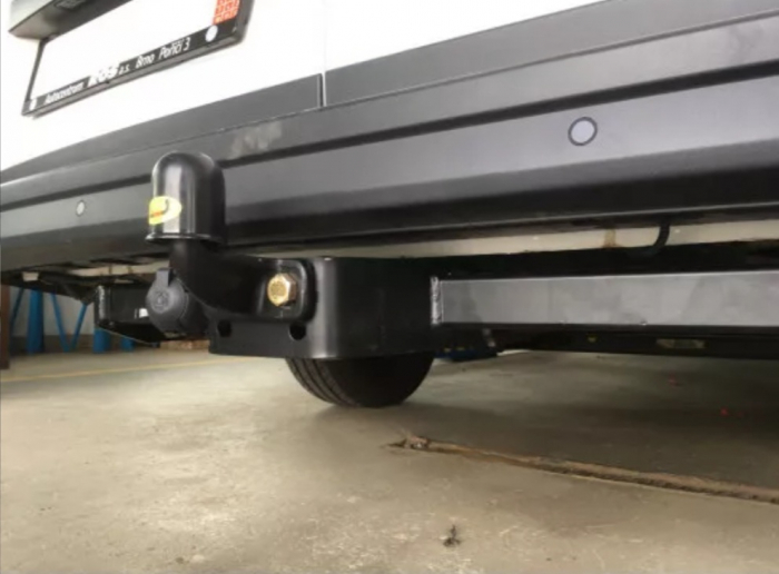 Carlig remorcare VW Crafter van fabricat dupa 2017 marca Autohak [6]