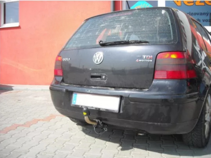 Carlig remorcare Vw Golf 4 1997 - 2003 4x4 demontabil automat cu maneta marca Autohak [2]