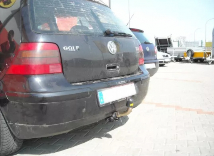 Carlig remorcare Vw Golf 4 1997 - 2003 4x4 demontabil automat cu maneta marca Autohak [4]