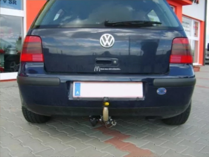 Carlig remorcare Vw Golf 4 htb, combi 1997 - 2003 demontabil automat cu maneta marca Autohak [7]
