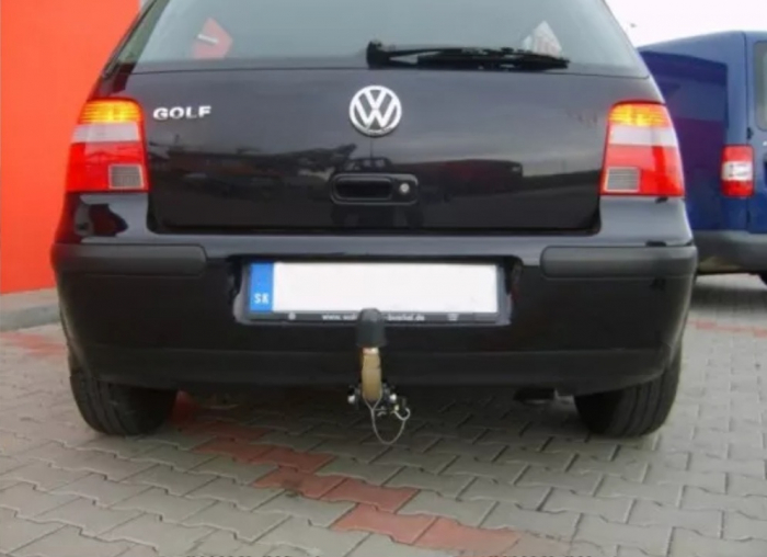 Carlig remorcare Vw Golf 4 htb, combi 1997 - 2003 demontabil automat cu maneta marca Autohak [3]