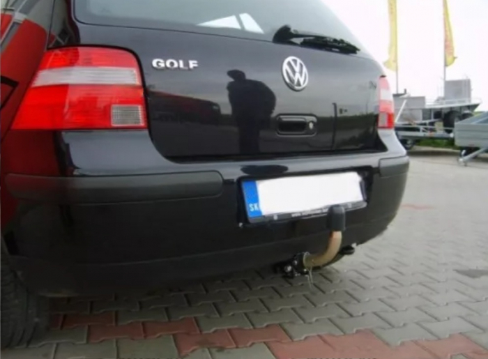 Carlig remorcare Vw Golf 4 htb, combi 1997 - 2003 demontabil automat cu maneta marca Autohak [4]