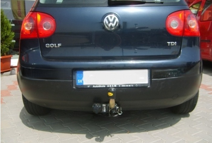 Carlig remorcare VW Golf 5, VW Golf 6 hatchback fabricat 2003 - 2010 demontabil cu maneta, marca Autohak [7]