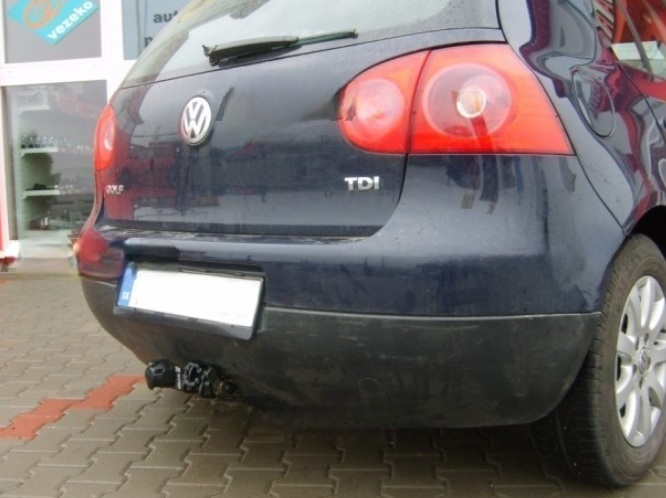 Carlig remorcare VW Golf 5, VW Golf 6 hatchback fabricat 2003 - 2010 demontabil cu maneta, marca Autohak [3]
