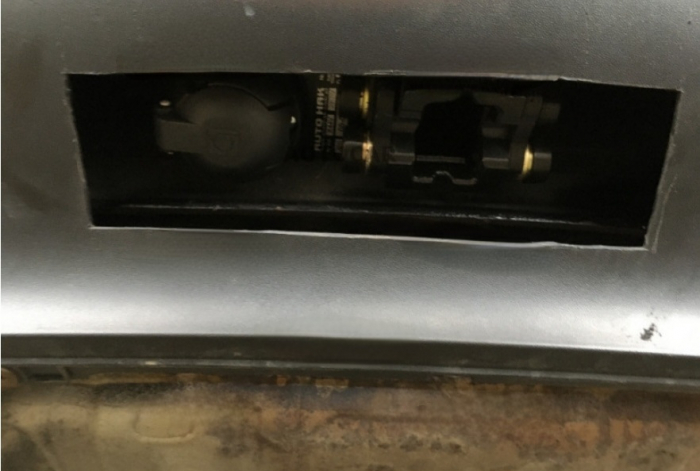 Carlig remorcare VW Golf 5, VW Golf 6 hatchback fabricat 2003 - 2010 demontabil vertical, marca Autohak [5]