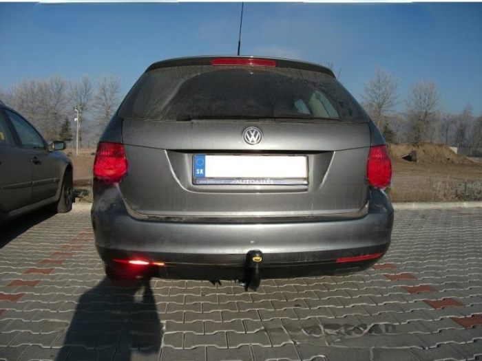 Carlig remorcare Vw Golf 6 combi dupa 2009 marca Autohak [2]