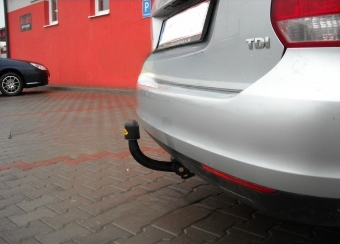 Carlig remorcare Vw Golf 6 combi dupa 2009 marca Autohak [4]