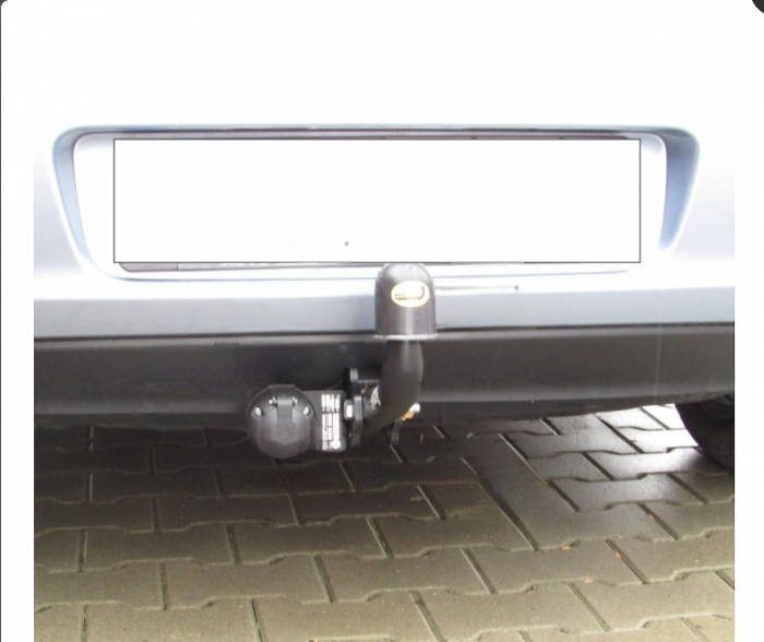 Carlig remorcare Vw Golf 6 hatchback dupa 2008 marca Autohak [4]