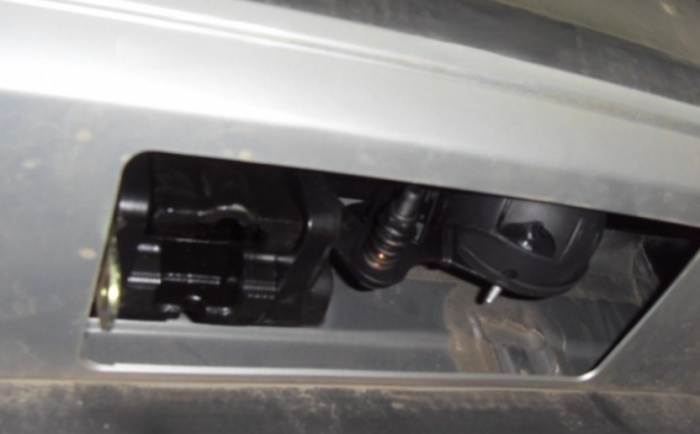 Carlig remorcare VW Golf 7 combi 2013 - 2018 demontabil automat vertical marca Autohak [10]