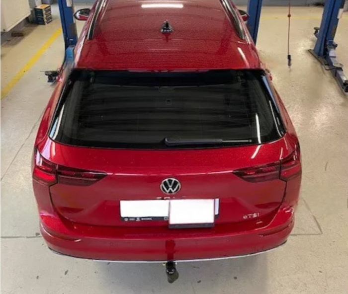 Carlig remorcare VW Golf 8 combi fabricat dupa 08/2020 marca Autohak [2]