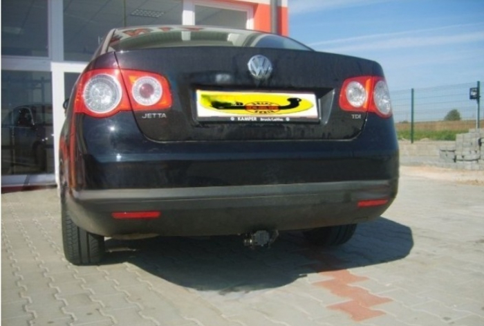 Carlig remorcare VW Jetta 2005 - 2011 demontabil automat cu maneta marca Autohak [4]