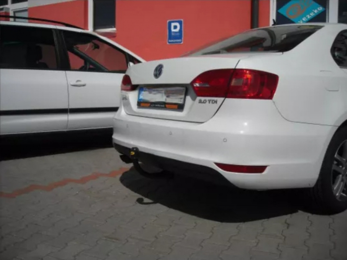 Carlig remorcare Vw Jetta 5C 2011-2018 marca Autohak k56s [4]