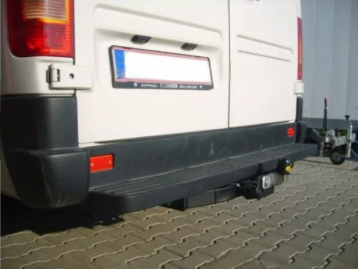 Carlig remorcare Vw LT 28/35 Van mediu/lung cu treapta 1995-2006 marca Autohak d19s [2]
