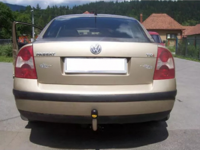 Carlig remorcare Vw Passat B5 1996 - 2005 demontabil automat cu maneta marca Autohak [3]