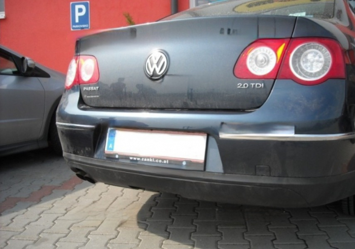Carlig remorcare VW Passat B6 2005 - 2010 demontabil automat vertical marca Autohak [8]