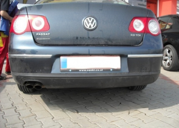 Carlig remorcare VW Passat B6 2005 - 2010 demontabil automat vertical marca Autohak [5]