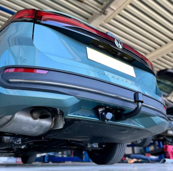 Carlig remorcare VW Passat B9 fabricat dupa 11/2023 demontabil vertical marca Autohak [11]