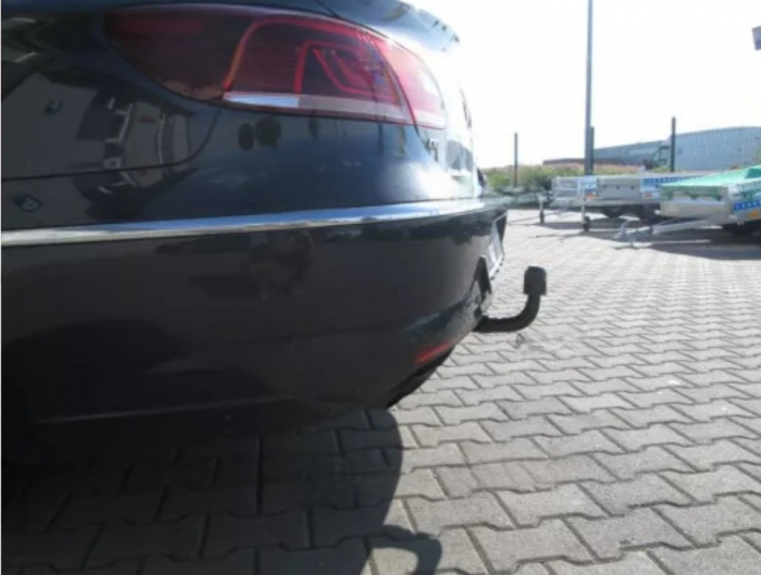 Carlig remorcare VW Passat CC 2012 - 2016 demontabil vertical marca Autohak [7]