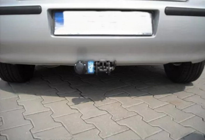 Carlig remorcare VW Polo 3/5 usi 1999 - 2001 demantabil cu maneta marca Autohak [5]