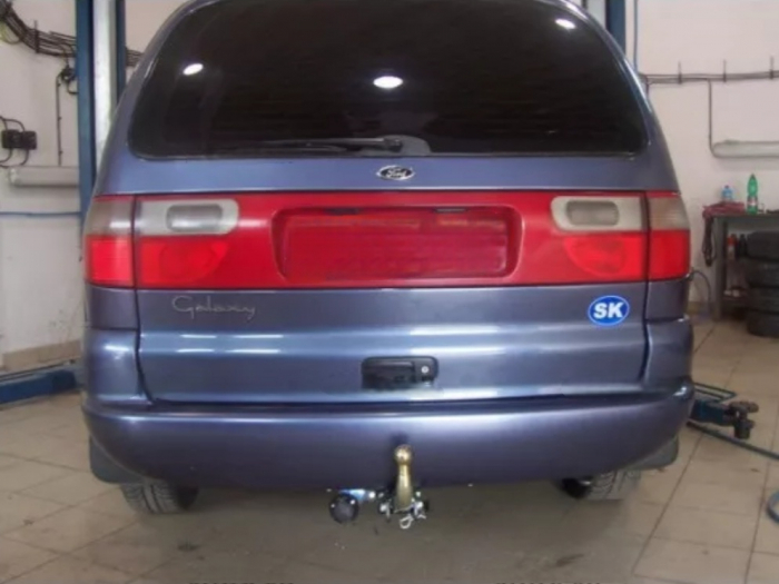 Carlig remorcare VW Sharan 1995 - 2000 demantabil cu maneta marca Autohak [2]