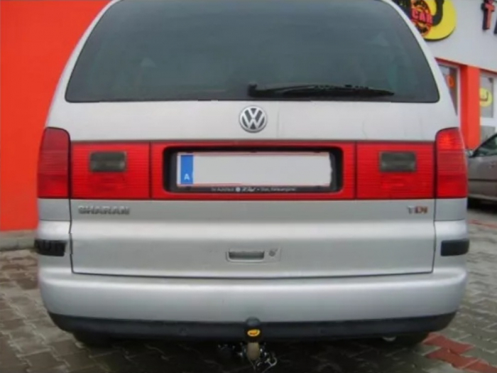 Carlig remorcare VW Sharan 2000 - 2010 demantabil cu maneta marca Autohak [3]