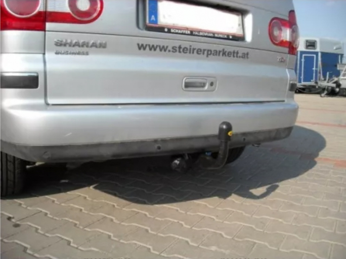 Carlig remorcare VW Sharan 2000 - 2010 demontabil vertical marca Autohak [4]
