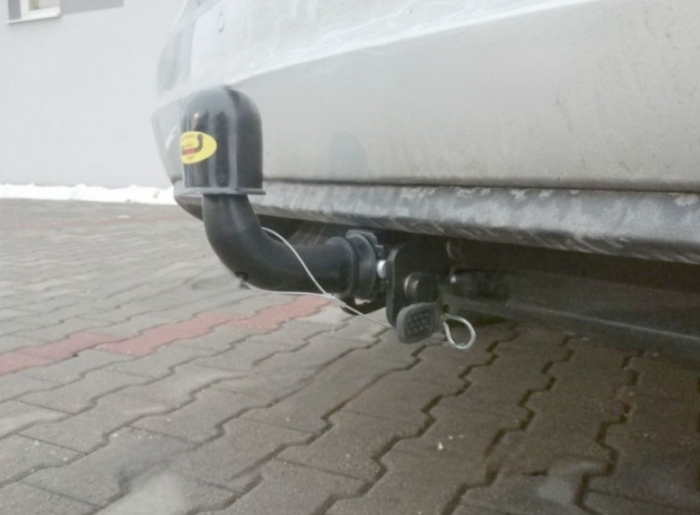 Carlig remorcare VW Sharan dupa 2010 demontabil automat cu maneta marca Autohak [3]