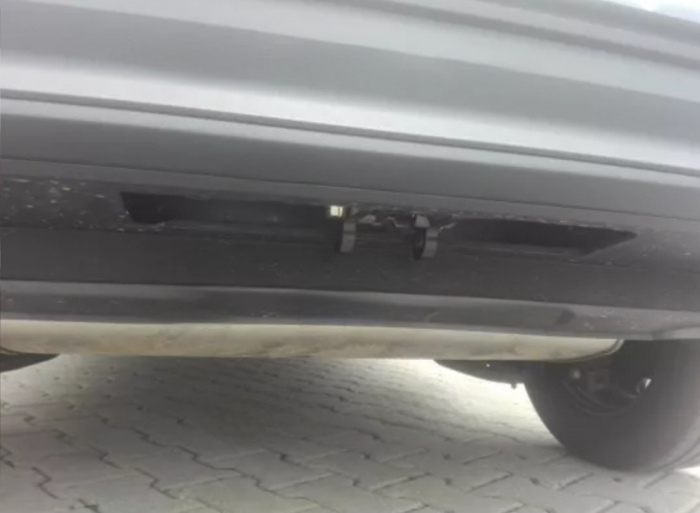 Carlig remorcare VW T-Roc dupa 2017 demontabil automat vertical marca Autohak [7]