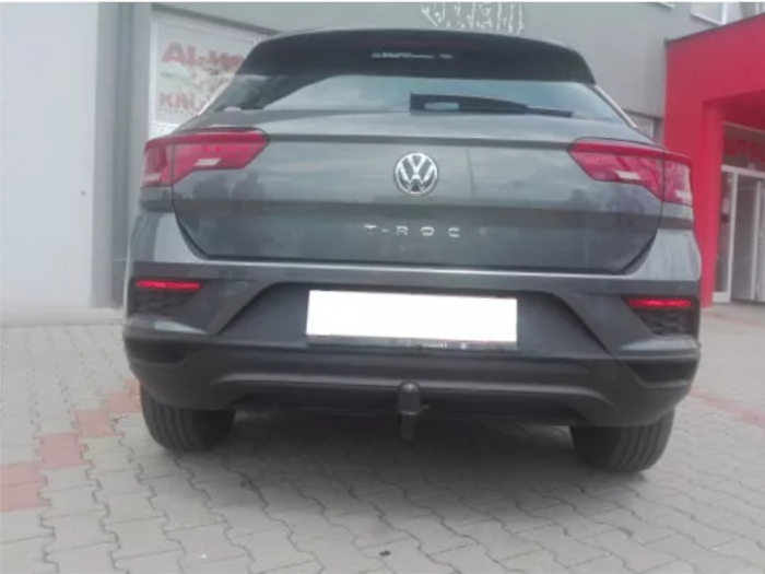Carlig remorcare VW T-Roc dupa 2017 demontabil automat vertical marca Autohak [4]