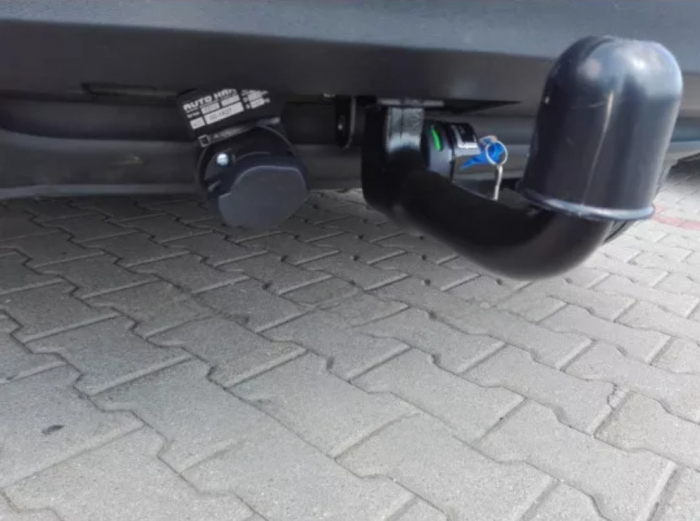 Carlig remorcare VW Tiguan 2007 - 2015 demontabil automat vertical marca Autohak [7]