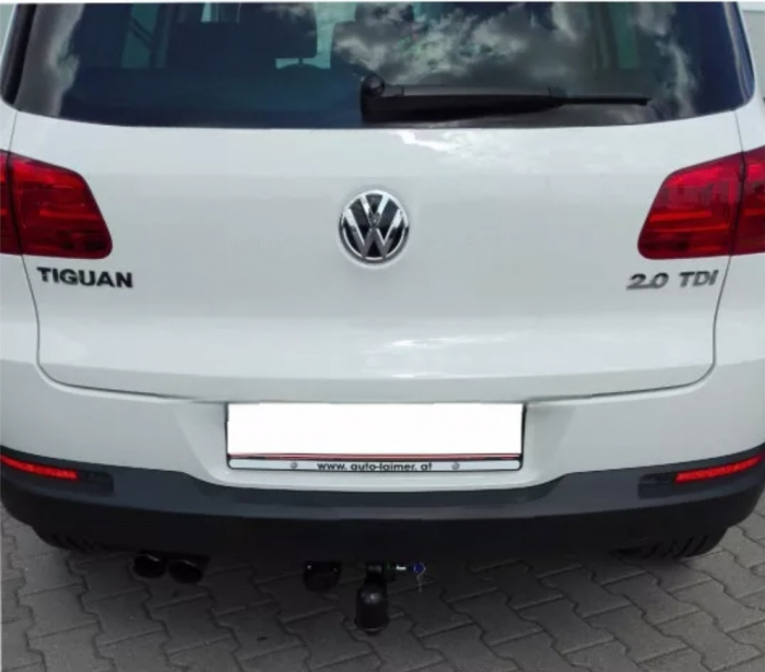 Carlig remorcare VW Tiguan 2007 - 2015 demontabil automat vertical marca Autohak [5]